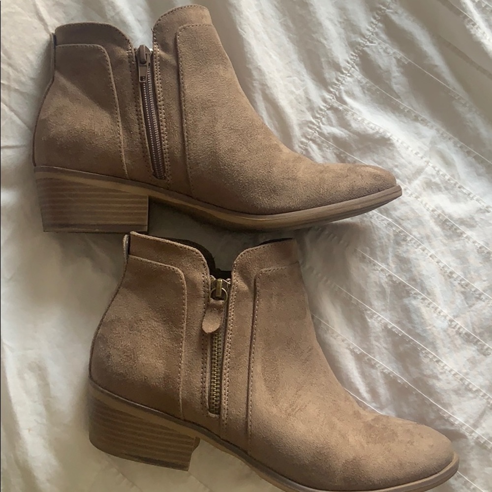 MIA Suede brown ankle boots- size 8.5